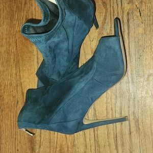 Hunter Green SASSY heeled Bootie